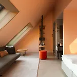 Miano By Limehome Szálloda 3*