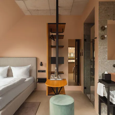 Miano By Limehome Otel