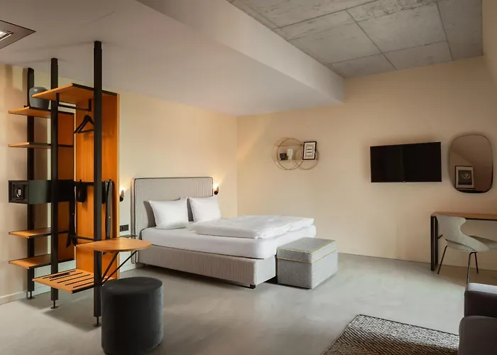 Hotel Miano By Limehome 3*